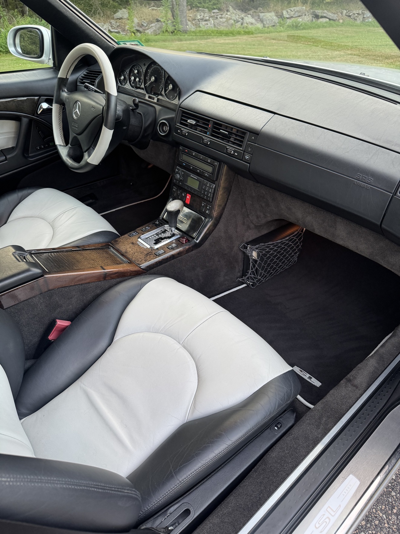 Mercedes-Benz SL500 passenger side cockpit with two-tone leather seats
